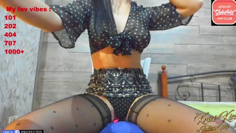 KrisiFollow me  Thumb UP  online show from 01-03-25, 03:49