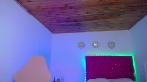 kriss_sweetboobs online show from 01-13-26, 11:59