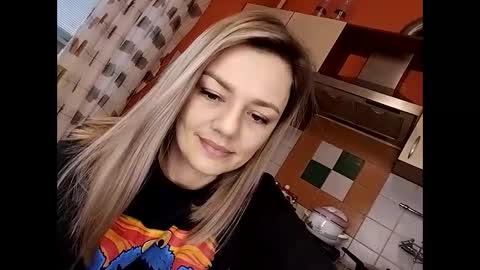 Snapshot of krisssexi chatting on 01-29-25, 06:12 KrissSexi online show from 01-29-25, 06:12