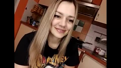 Snapshot of krisssexi chatting on 02-09-25, 12:28 KrissSexi online show from 02-09-25, 12:28