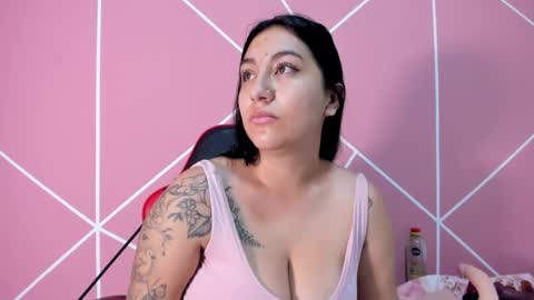 Snapshot of krissttal__ chatting on 10-04-25, 09:40 kristal online show from 10-04-25, 09:40