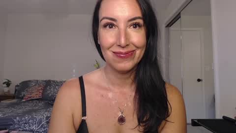 Krissy online show from 12-06-24, 01:00