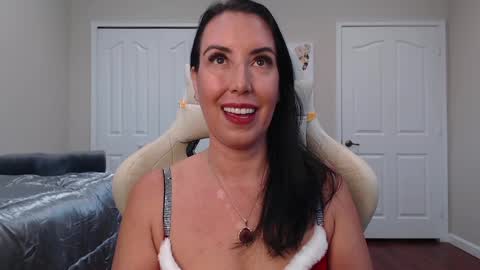 Krissy online show from 12-24-24, 02:44