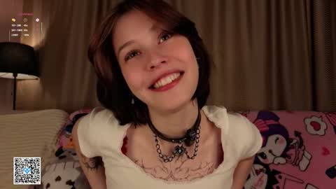 Sarah online show from 10-07-25, 01:14