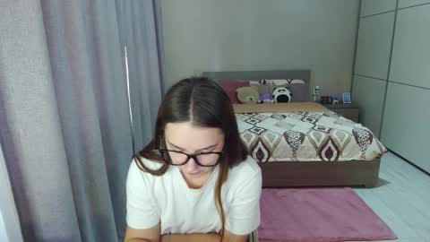 twitter    Annemarye 23 online show from 09-16-25, 06:58