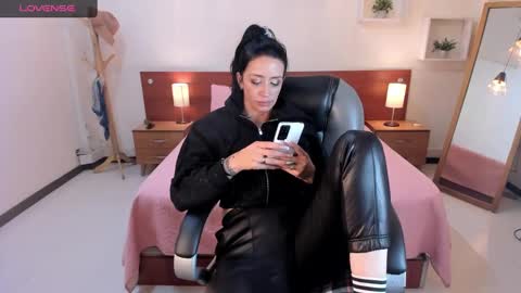 Sophia online show from 12-27-24, 02:25