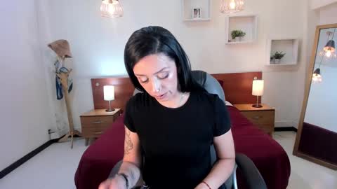 Sophia online show from 02-12-25, 08:18