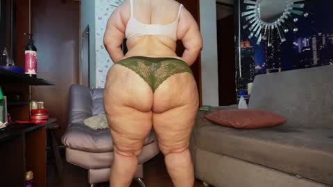 Kristen online show from 01-04-25, 02:46