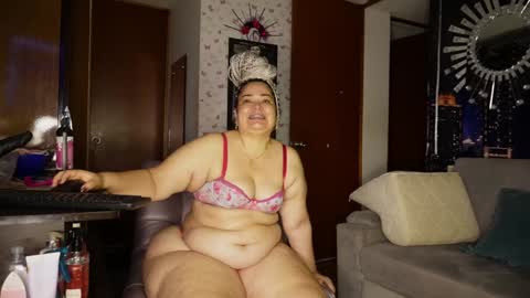 Kristen online show from 02-03-25, 09:19