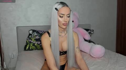 Kris the doll online show from 02-20-26, 09:04