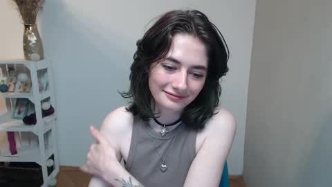 Snapshot of kristi_nas chatting on 12-31-24, 01:08 Kristina online show from 12-31-24, 01:08
