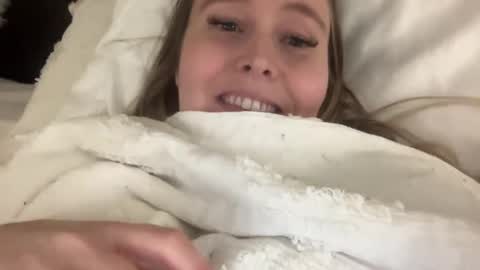 Kristi 3 online show from 12-22-24, 12:28