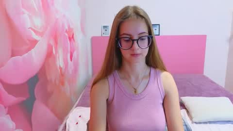 Kristina Adel online show from 12-23-25, 07:17