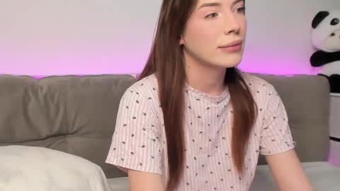 Snapshot of kristina_angel1 chatting on 12-20-25, 02:02 polya online show from 12-20-25, 02:02