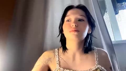 kristinaetoile online show from 07-21-26, 10:39