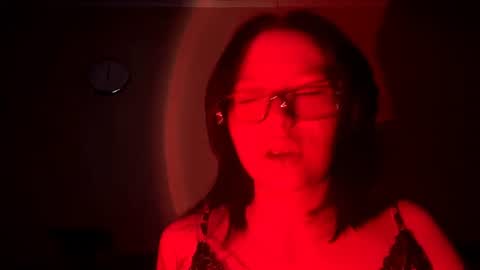 kristinaetoile online show from 07-28-26, 09:25