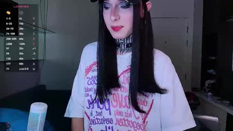 Snapshot of kristinaholland chatting on 02-18-25, 08:36 kristina online show from 02-18-25, 08:36