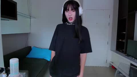 Snapshot of kristinaholland chatting on 03-11-25, 07:58 kristina online show from 03-11-25, 07:58