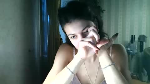 Snapshot of kristinalamour96 chatting on 11-21-25, 01:10 kristinalamour96 online show from 11-21-25, 01:10