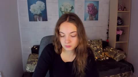 Snapshot of kristinalevis chatting on 01-15-25, 11:21 Kristina online show from 01-15-25, 11:21
