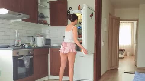 Kristi online show from 09-26-25, 04:49