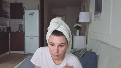 Kristi online show from 10-30-25, 04:47