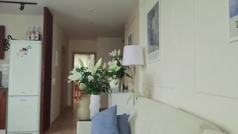 Kristi online show from 04-10-26, 05:12