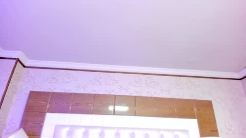 Snapshot of kristinels chatting on 01-04-25, 03:39 kristin online show from 01-04-25, 03:39