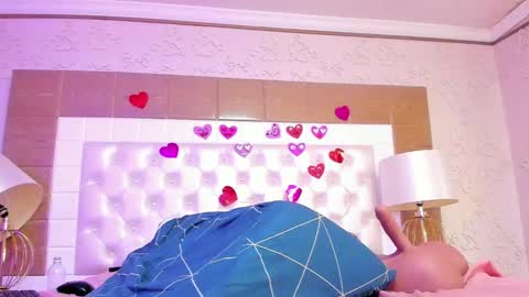 Snapshot of kristinels chatting on 02-21-25, 04:16 kristin online show from 02-21-25, 04:16