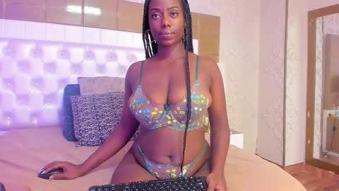 Snapshot of kristinels chatting on 03-05-25, 12:44 kristin online show from 03-05-25, 12:44