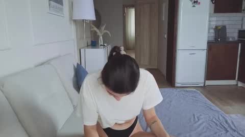 Kristi online show from 11-14-25, 04:55