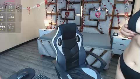 Kristtal  online show from 09-25-25, 03:54