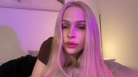 Kristy and Alice online show from 09-25-25, 08:23