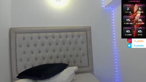 Snapshot of kristy_calderon chatting on 02-08-25, 01:11 Juliette online show from 02-08-25, 01:11