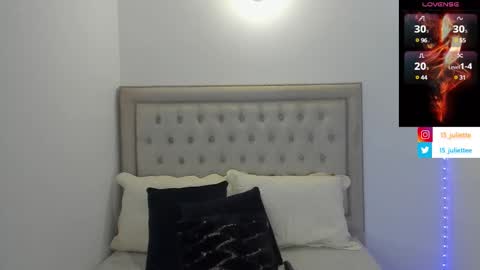 Snapshot of kristy_calderon chatting on 03-04-25, 10:49 Juliette online show from 03-04-25, 10:49