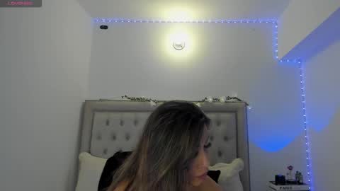 Snapshot of kristy_calderon chatting on 10-26-25, 10:47 Juliette online show from 10-26-25, 10:47