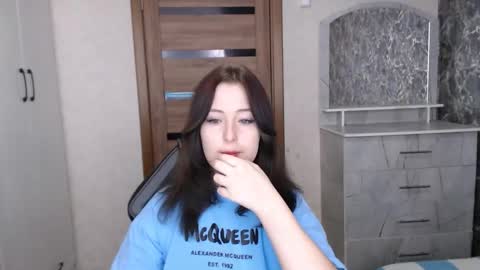 Kristy online show from 12-14-25, 07:25