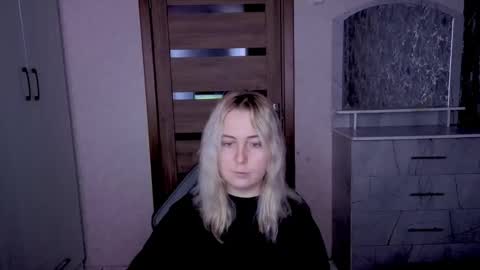 Kristy online show from 04-30-26, 01:12