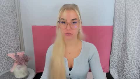 KristyFlowers online show from 11-23-25, 06:13