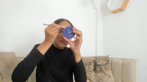 Cristina online show from 10-18-25, 08:09