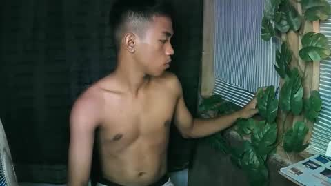 kritthanarkorn online show from 10-17-25, 02:30