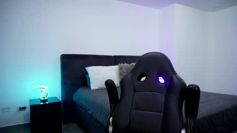 Snapshot of krops_ chatting on 03-02-25, 11:50 KROPS online show from 03-02-25, 11:50