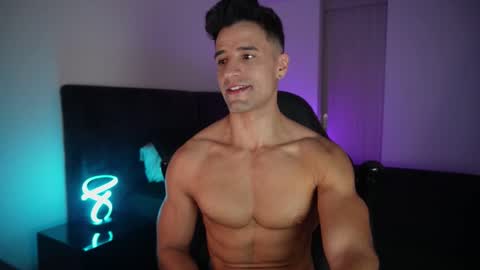 Snapshot of krops_ chatting on 12-14-25, 08:02 KROPS online show from 12-14-25, 08:02