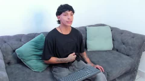 Kroy Wave  Muscle Tattoos Latino online show from 05-10-26, 03:01