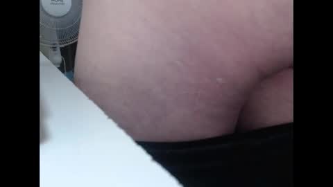 Snapshot of krumpy14 chatting on 11-14-25, 01:21 krumpy14 horny grandad online show from 11-14-25, 01:21