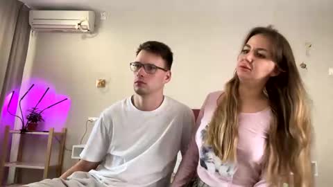 Snapshot of krutfrut chatting on 02-10-25, 12:39 Fluffy and Krut online show from 02-10-25, 12:39