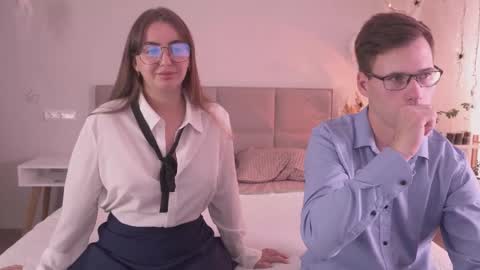 Snapshot of krutfrut chatting on 10-15-25, 06:13 Fluffy and Krut online show from 10-15-25, 06:13