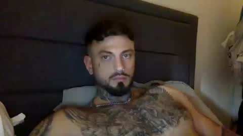 Snapshot of krxt13 chatting on 09-22-25, 01:35 krxt13 online show from 09-22-25, 01:35