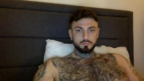 Snapshot of krxt13 chatting on 11-10-25, 08:30 krxt13 online show from 11-10-25, 08:30