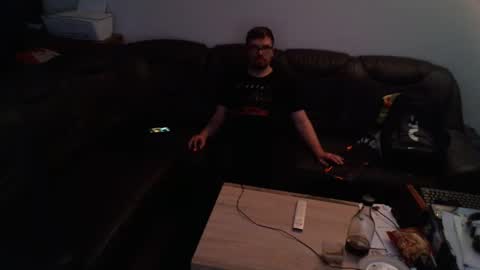 Snapshot of kryptoni18435 chatting on 01-24-25, 02:49 Tommy online show from 01-24-25, 02:49